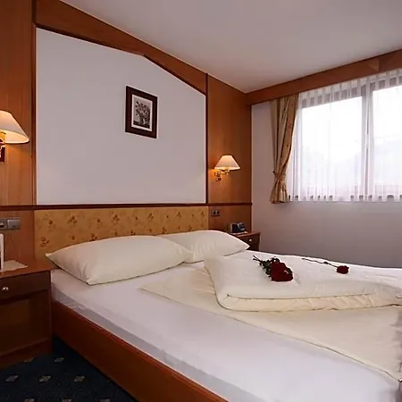 ホテル Waldhof ゲルロス