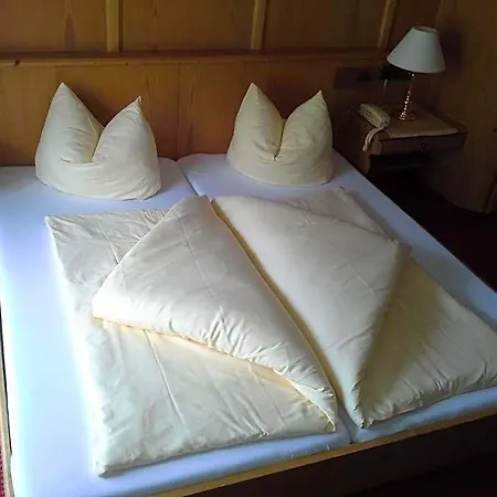 Waldhof Hotel 3*